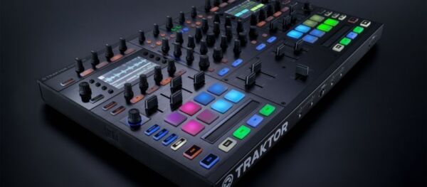 Traktor Kontrol S8 DJ Controller - Image 3
