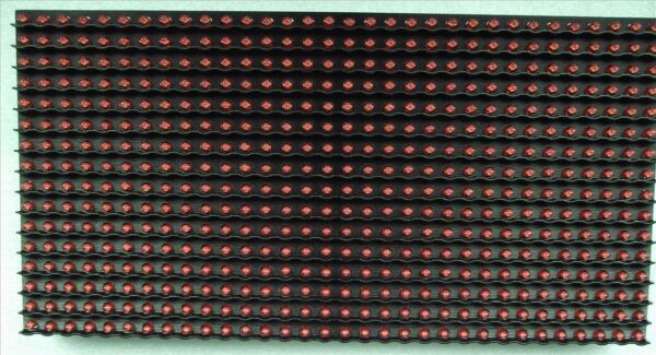 Monochromatic (red) P10 outdoor display - Image 2