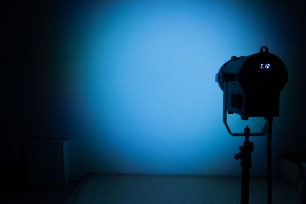 MINI FRESNEL 40W RGBW ZOOM - Image 6