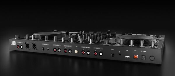 Traktor Kontrol S4 MK3 - Image 2